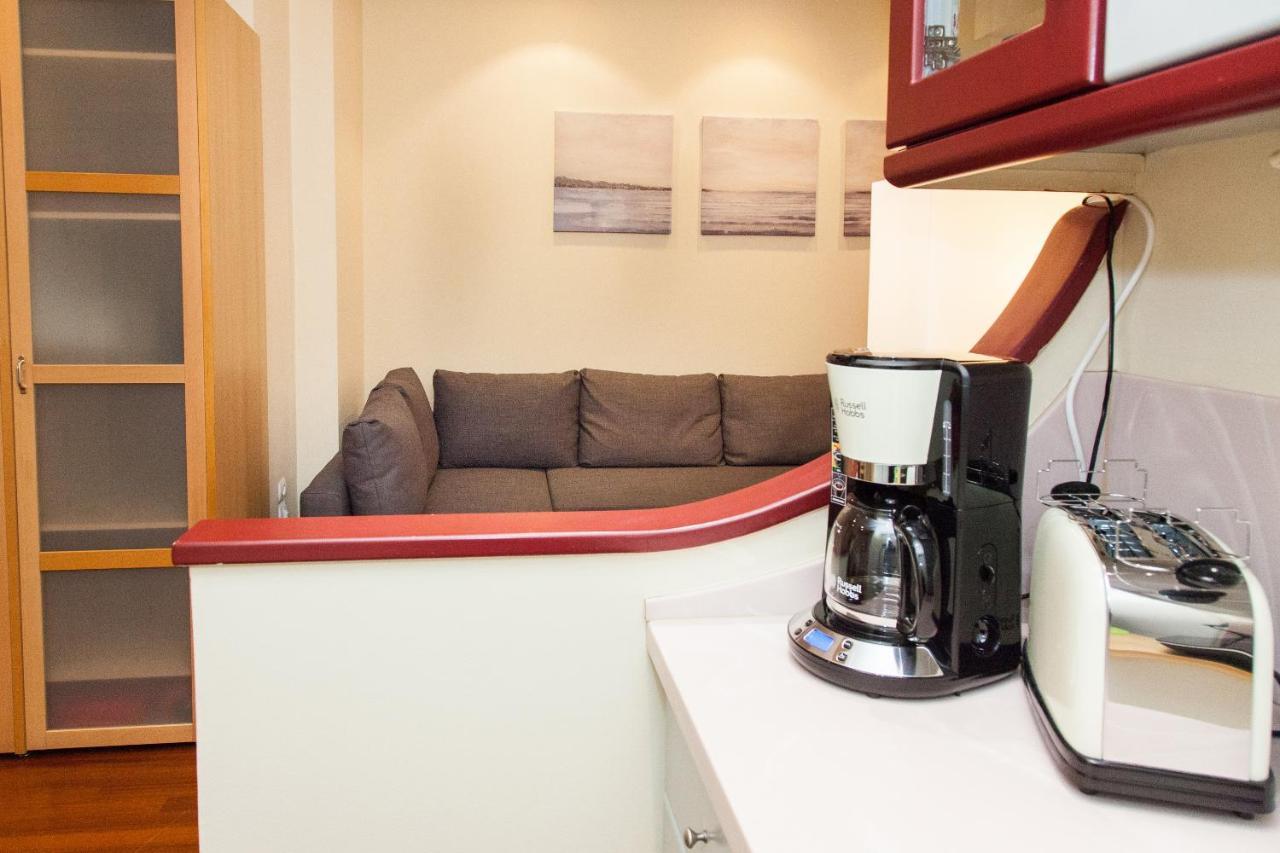 Centrally Located Studio In Athens! Appartement Buitenkant foto